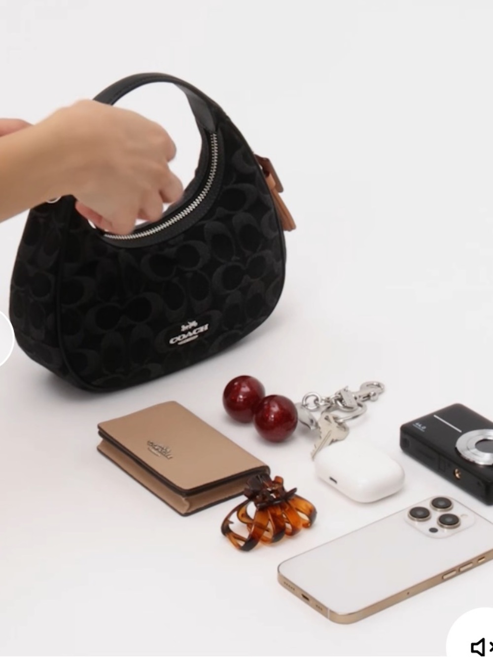 Coach Carmen Mini Crossbody Bag
In Signature Denim Black - Picture 9 of 10